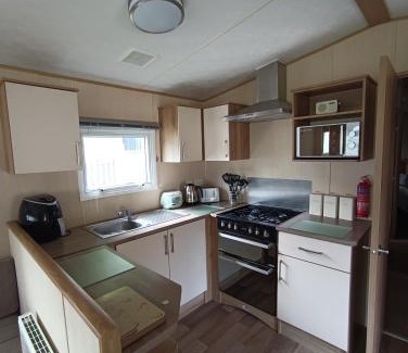 Newquay House | The Green - Summer Breeze