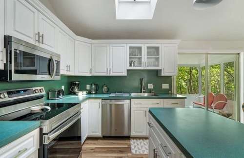 Long Pond Cabin | The Green Utopia-Ski/Hot tub/Hike/Fire Pit