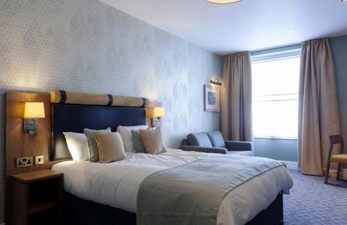 Bridport Hotel | The Greyhound Wetherspoon