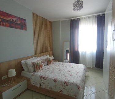 Mbrostar-Urë Apartment | The Guest Apartment 2025