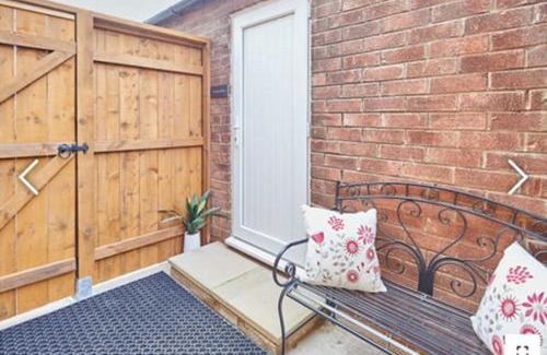 Redcar Apartment | The Guest Place