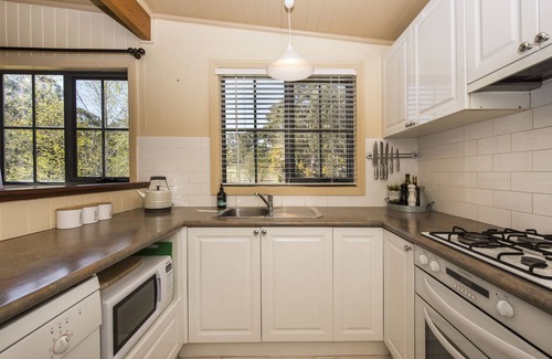 Hill End Cottage | The Guesthouse - Hill End