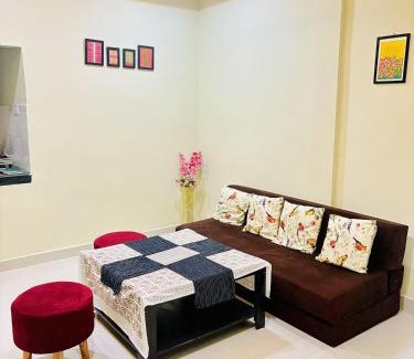 Sualkuchi Hotel | The Gulmohar Inn