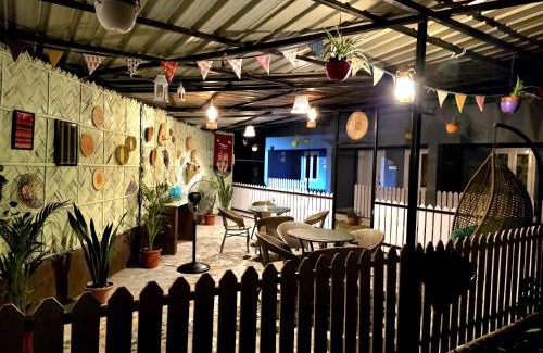Sualkuchi Hotel | The Gulmohar Inn