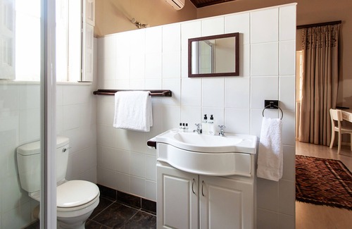 Worcester House | The Habit Guest House