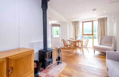 Woodbridge House | The Half House