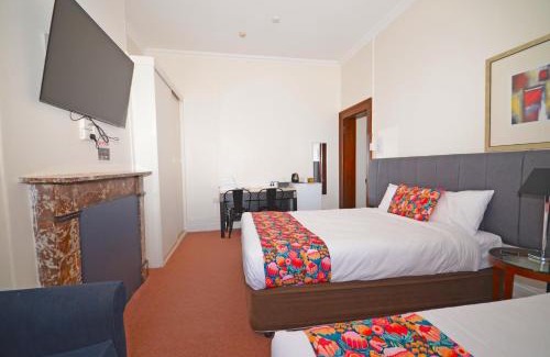 South Bathurst Hotel | The Hallows Accommodation