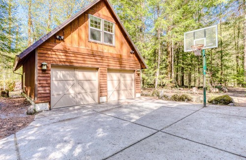 Rhododendron House | The Happy Place