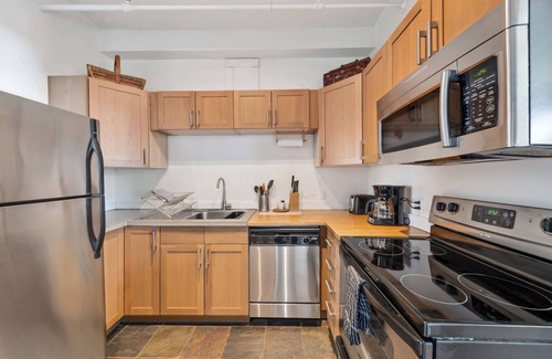 Lake Placid Hotel | The Haus on Mirror Lake Suite 5