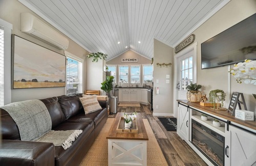 Fredericksburg Cottage | The Haven - 95