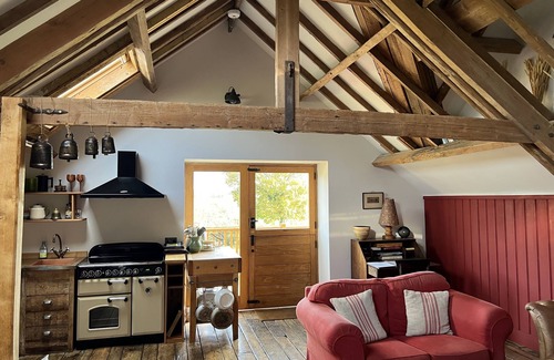 New Forest District Apartment | The Hay Loft at Warborne Farm