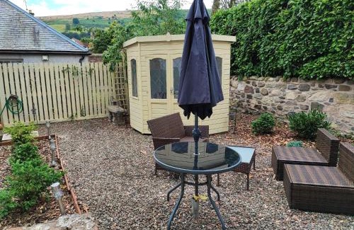 Falkland Apartment | The Hayloft
