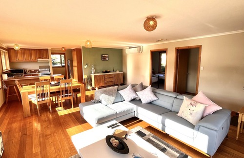 Coles Bay House | The Hazards Beach Escape - In the heart of Coles Bay.