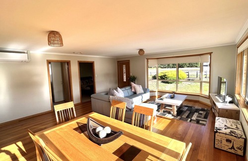 Coles Bay House | The Hazards Beach Escape - In the heart of Coles Bay.