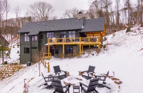Elk Park House | The HeartStone Lodge at Eagles Nest