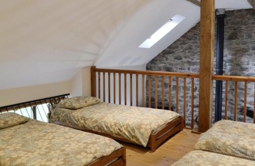 Llandovery House | The Hen House