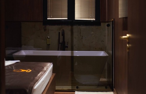 Tirana Hotel | The HH Point