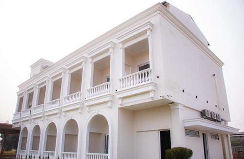 Patiala Hotel | The Hidden Creek