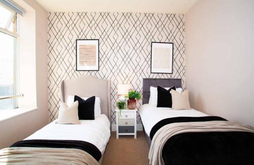 Harrogate City Centre Apartment | The Hidden Gem of Harrogate-Sleeps 6