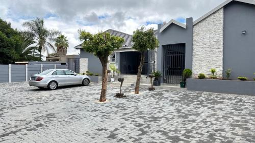 Greater Johannesburg Metropolitan Area House | The Hide in Roodepoort