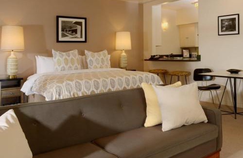 Downtown Palm Springs Hotel | The Hideaway - 21 and Over