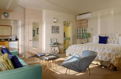 Downtown Palm Springs Hotel | The Hideaway - 21 and Over