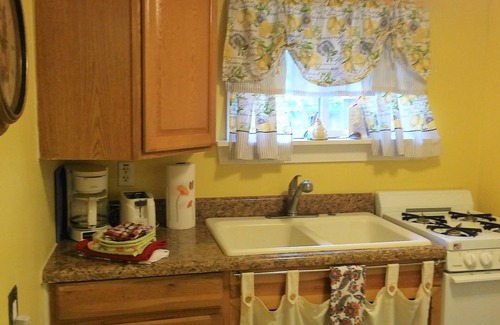 Clearwater Apartment | The Hideout at Sunset House and Gardens a bit of old style Florida