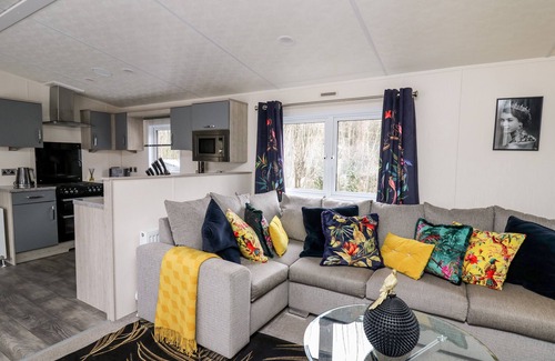 New Quay Cottage | THE HIDEOUT, pet friendly, with a garden in Llanarth