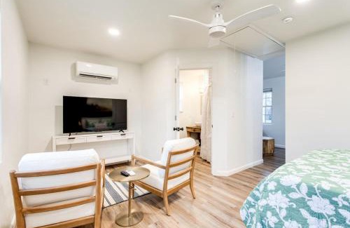 Thompson's Station House | The Hideout Upscale 1 Bed Private Outdoor Space