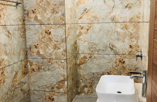 Bathinda Hotel | THE HIGHCLASS HOTEL