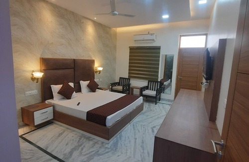 Bathinda Hotel | THE HIGHCLASS HOTEL