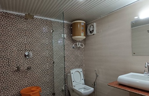 Ram Nagar Hotel | The Himalayan Odyssey and Cottages