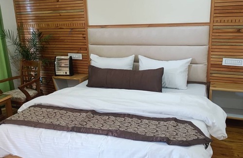 Ram Nagar Hotel | The Himalayan Odyssey and Cottages