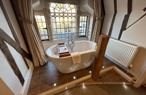 Wellingborough Hotel | The Hind Hotel