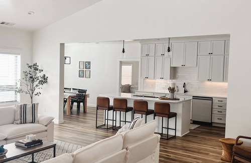 Crescent City House | The Hiouchi House with Hot Tub