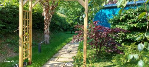 Holcombe Burnell Other | The Holcombe Hut, Ridgefield House