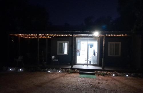 Lightning Ridge Apartment | The Holiday Hut