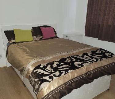 Colchester Bed & Breakfast | The Home