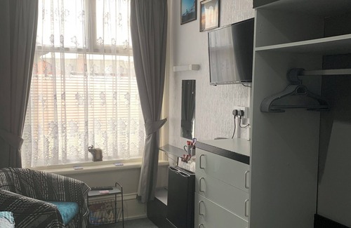 Blackpool Town Center House | The Hornby Villa B&B