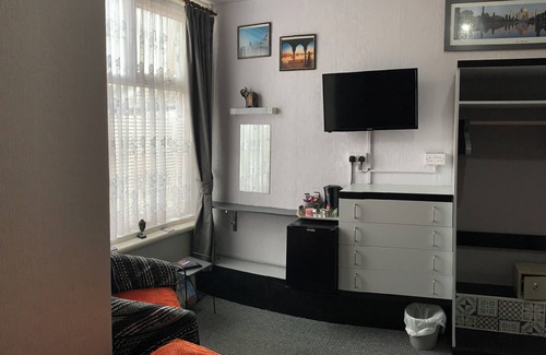 Blackpool Town Center House | The Hornby Villa B&B