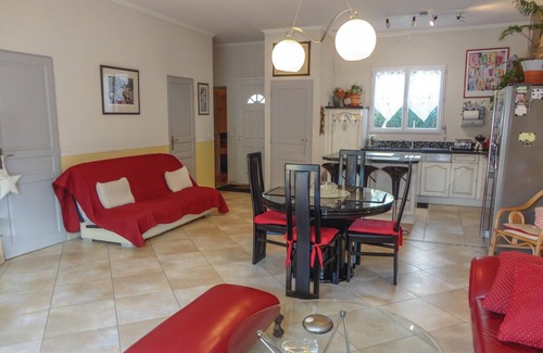 Villeneuve-les-Beziers House | The house is modern, bright and has air conditioning.