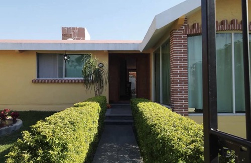 Oaxtepec House | The house of the Amates
