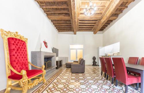 Viterbo Apartment | The House of Thrones