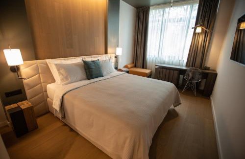 Skopje Hotel | The Hunter's Lodge Kamnik