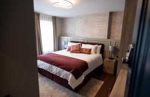 Watford Hotel | The Hyde - At Dunning's Bar