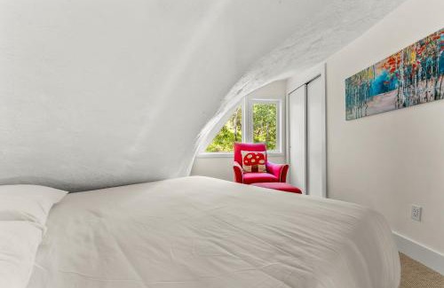 Intermountain House | The Iconic Vail Ski Dome, Free parking for skiers!