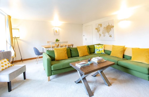 Ilkley Apartment | The Ilkley Hideaway ** Sleeps 5 ** with Parking