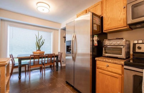 Indianapolis House | The Indianola House in South Broad Ripple