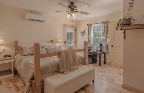 Whitley City Bed & Breakfast | The Inn at Beulah Farm - The Coop