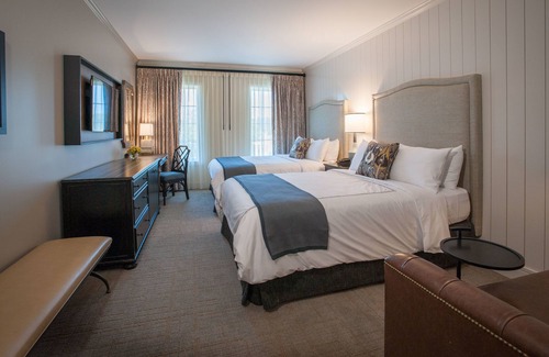 Clemson Hotel | The Inn at Patrick Square